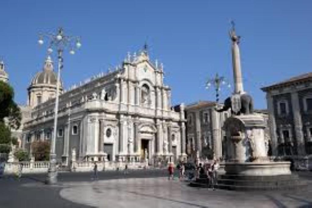 Suite Con Terrazza In Centro Storico CTA Exteriör bild