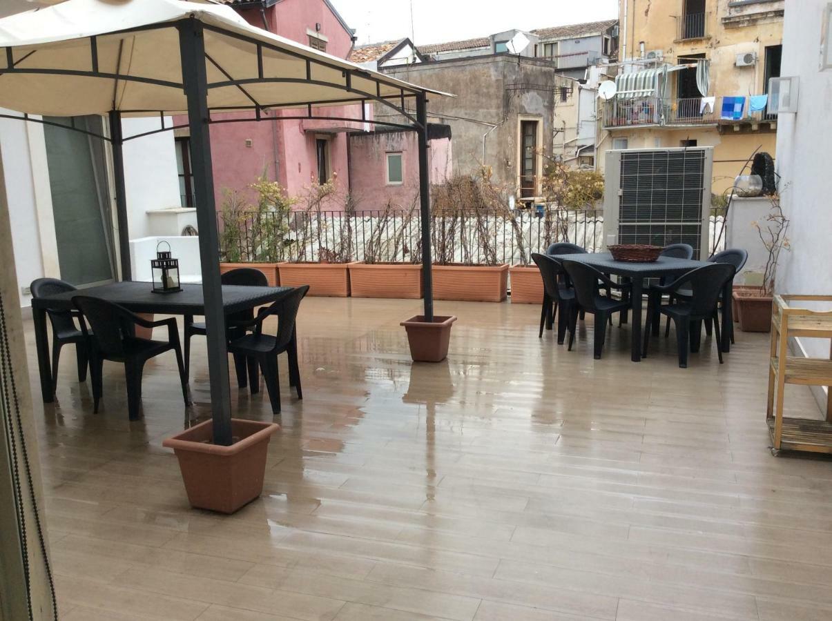 Suite Con Terrazza In Centro Storico CTA Exteriör bild