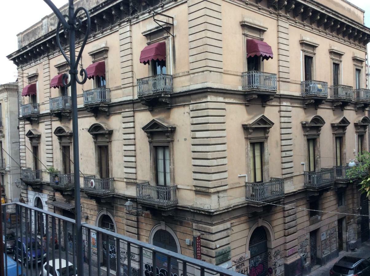 Suite Con Terrazza In Centro Storico CTA Exteriör bild