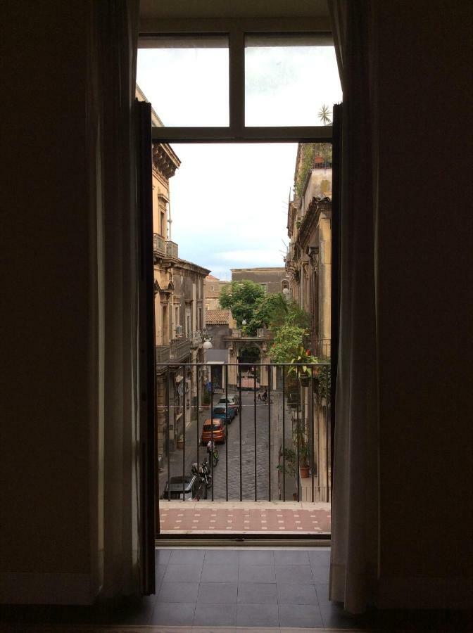 Suite Con Terrazza In Centro Storico CTA Exteriör bild