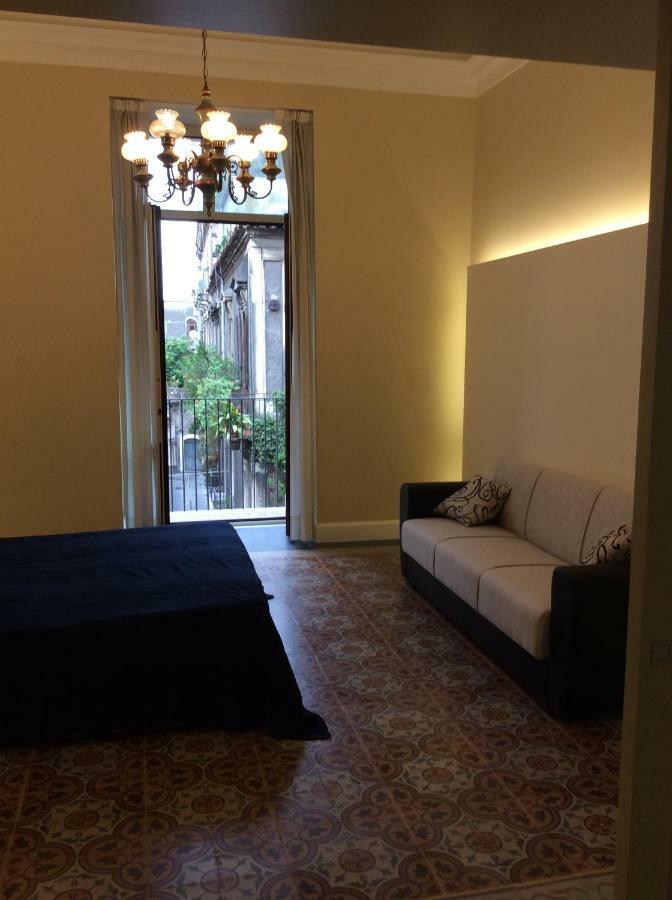 Suite Con Terrazza In Centro Storico CTA Exteriör bild
