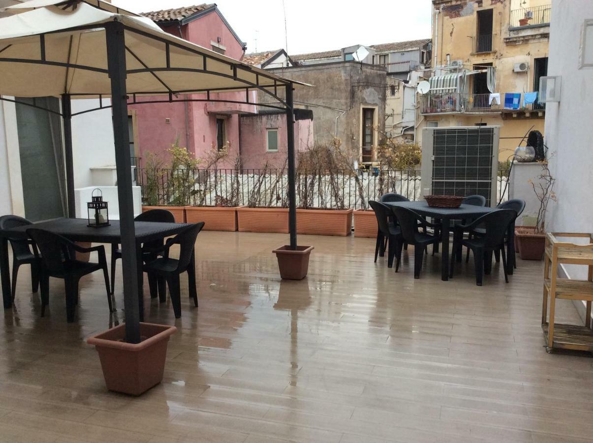 Suite Con Terrazza In Centro Storico CTA Exteriör bild