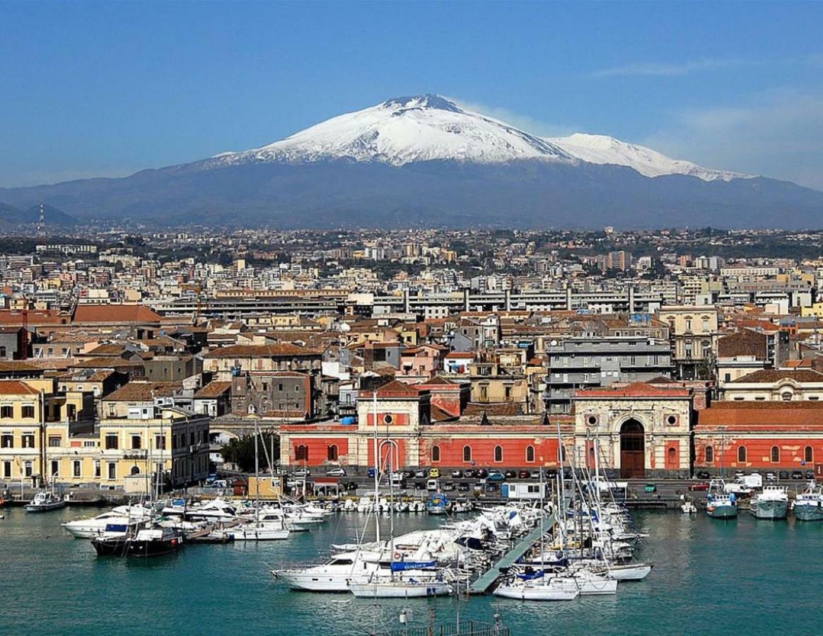 Suite Con Terrazza In Centro Storico CTA Exteriör bild